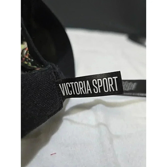 Victoria Sport Incredible By Victoria's Secret Sport Bra Size 32B - Picture 11 of 12